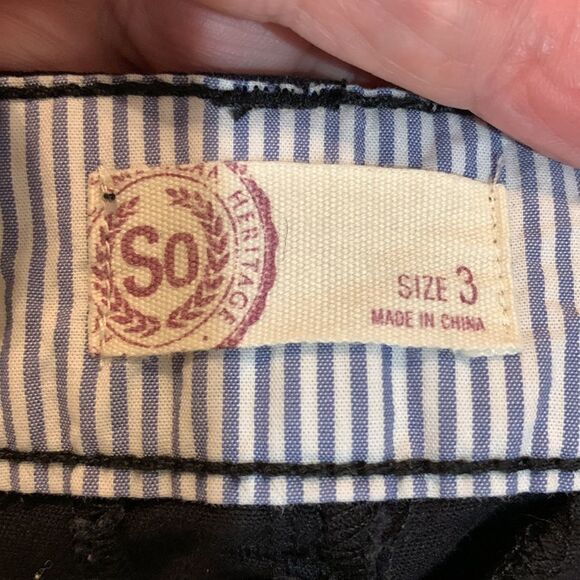 So Size 3 black cuffed short shorts.  Front Operable pockets/back faux pockets - Picture 6 of 7